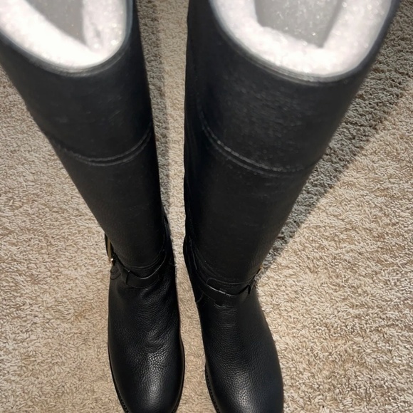 Tory Burch boots - Picture 3 of 7